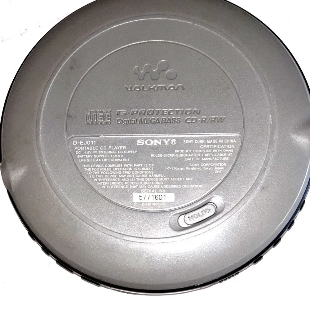 Sony Walkman D-EJ011 Portable CD Player Silver G-Protection for Parts/ Repair
